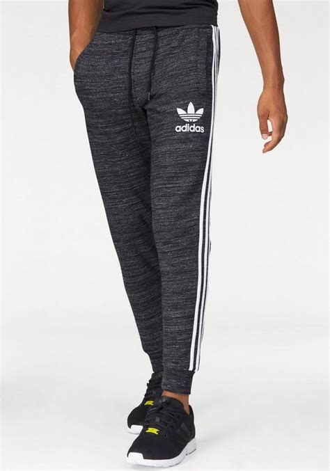 herren jogginghosen adidas clr84 schmal geschnittene jogginghose in schwarz|jogginghosen für männer.